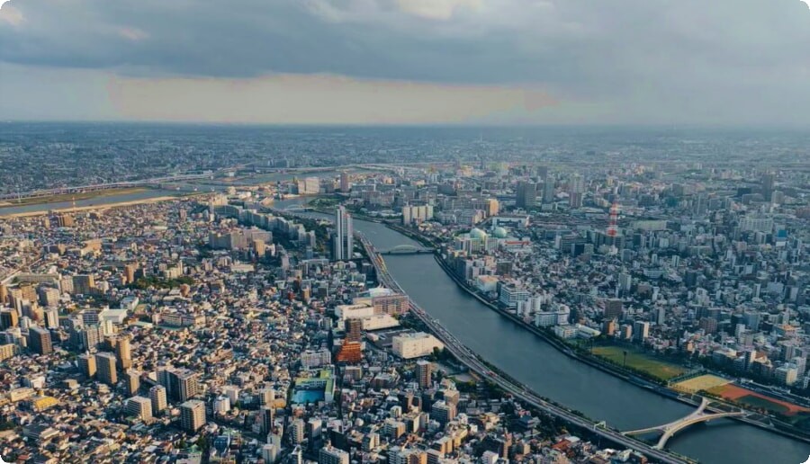 Abenteuerliche Reise zu reichen Traditionen und weltführenden Technologien von Tokio