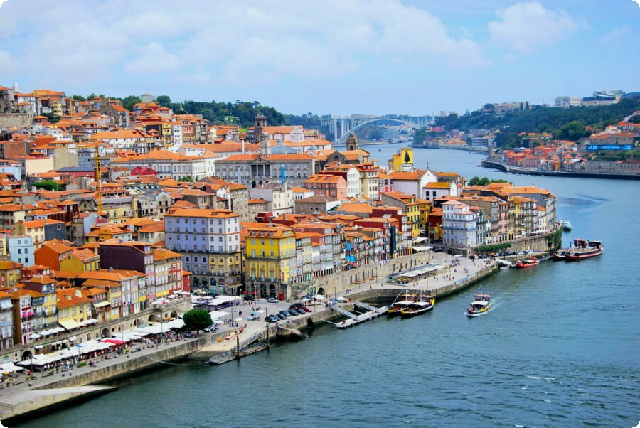 Het historische Ribeira-district van Porto