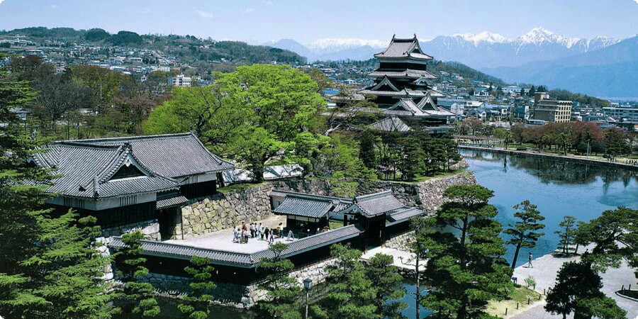 Van sneeuwapen tot zentempels: uw complete reisgids voor Nagano