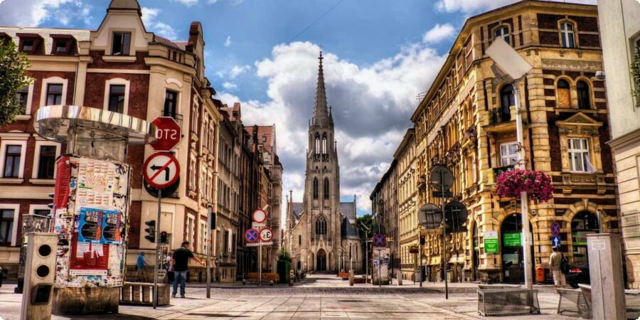 Katowice e destaques próximos: um guia de viagem abrangente
