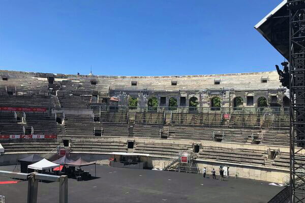 Anfiteatro romano di Nimes