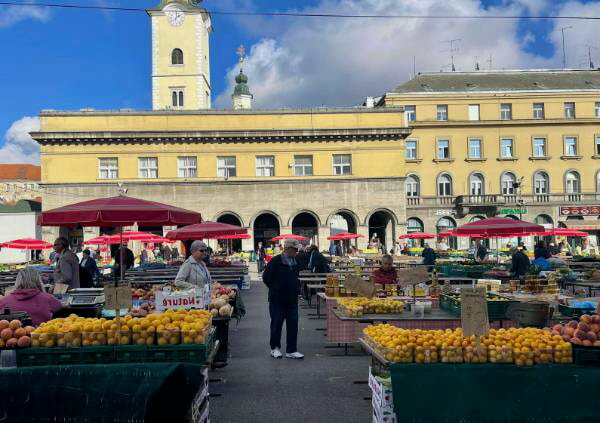  Dolac Market